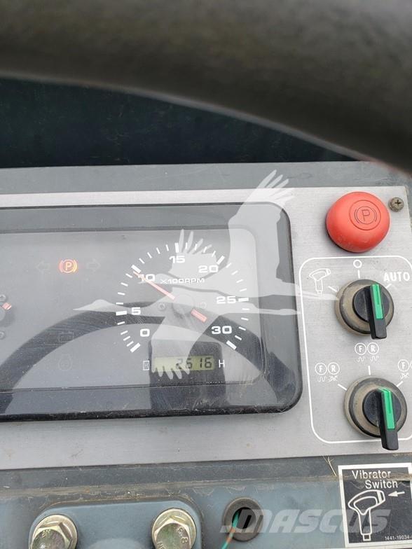 Sakai SW300-1 مداحل أحادية الأسطوانة