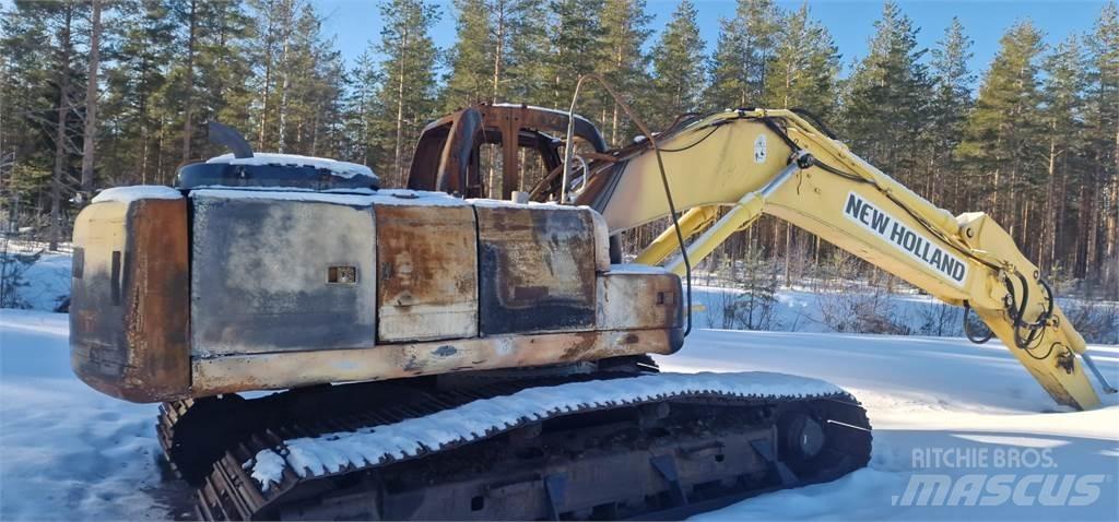 New Holland E215 B حفارات زحافة