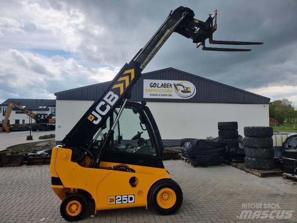JCB TLT 25 D مناولات متداخلة