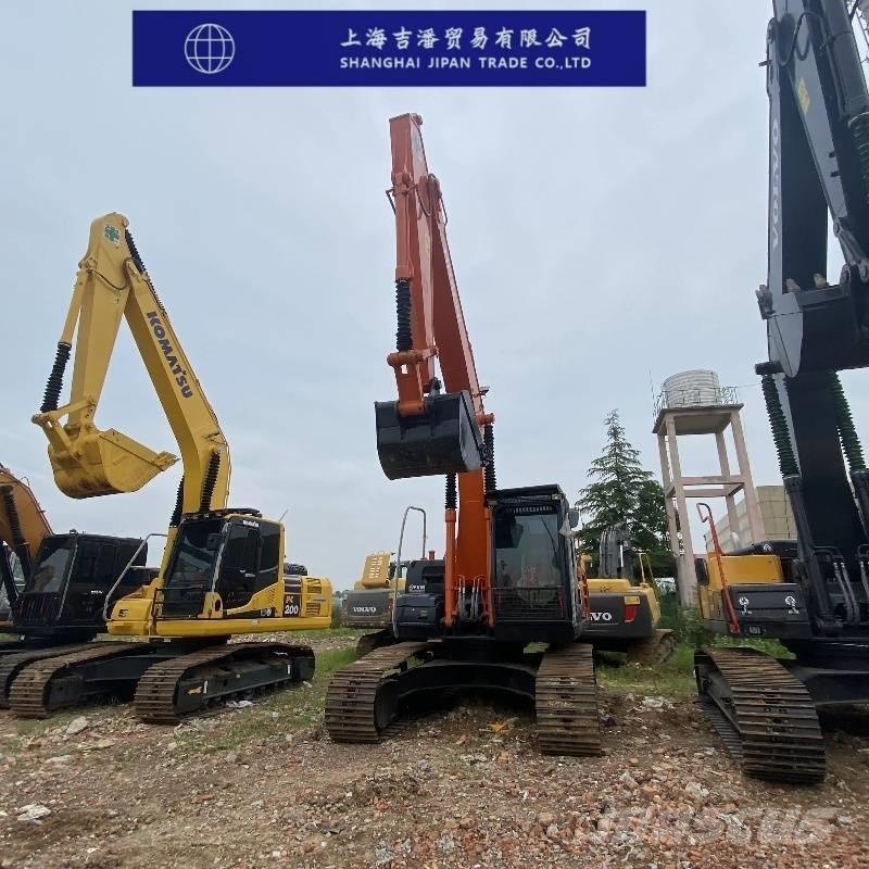 Hitachi ZX 210 حفارات زحافة