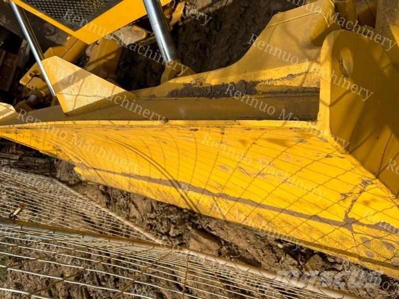 Shantui SD 22 بلدوزرات مجنزرة