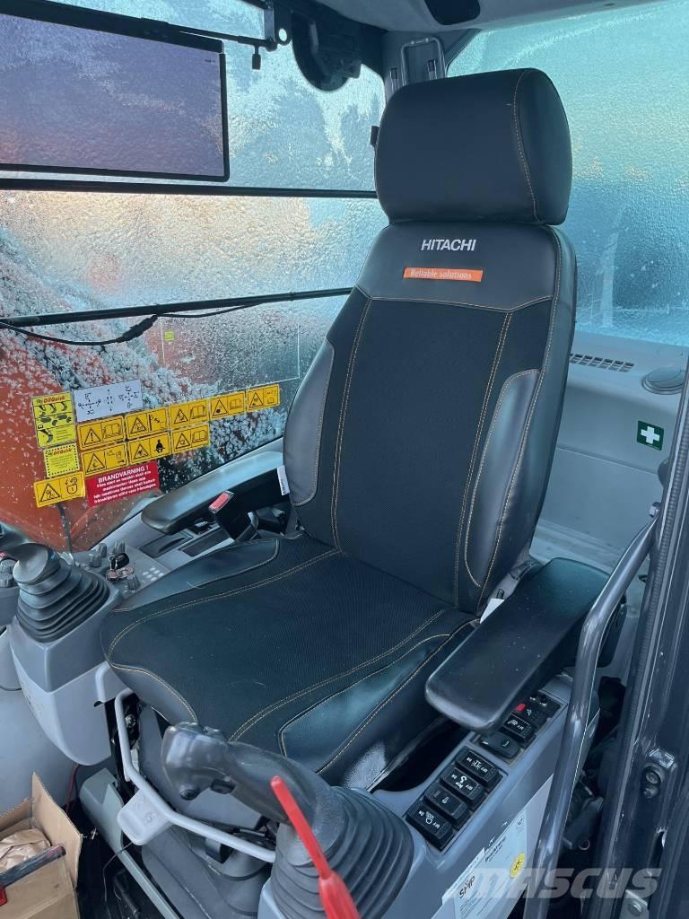 Hitachi ZX 160 LC-6 حفارات زحافة