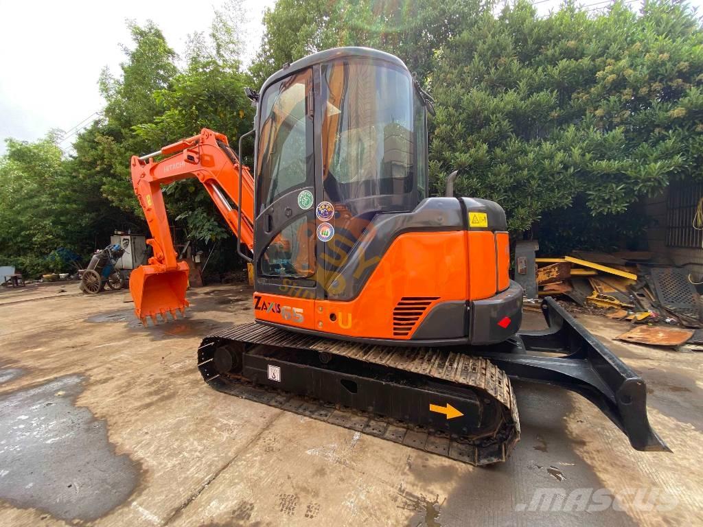 Hitachi ZX 65 U حفارات صغيرة أقل من 7 طن (حفارات صغيرة)