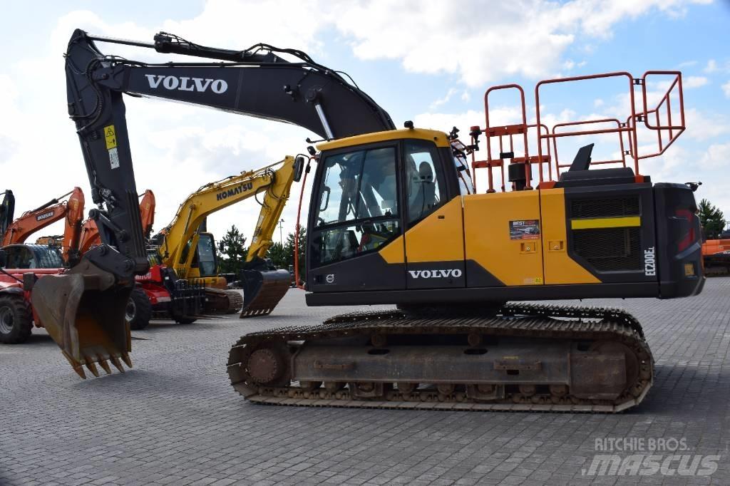 Volvo EC 200 حفارات زحافة