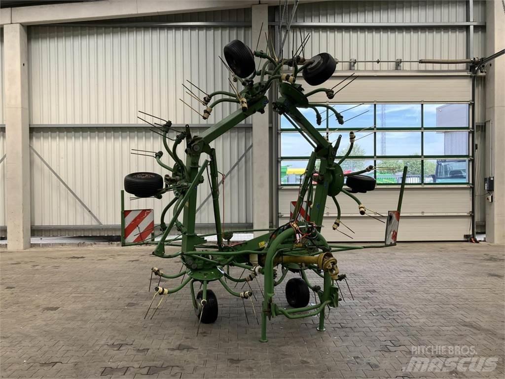 Krone KW 7.70/6x7 مكابس وميبسات التبن