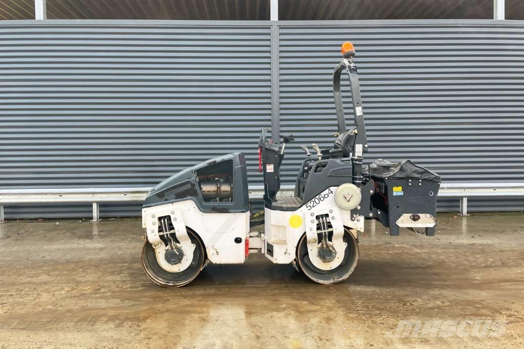 Bomag BW 100 AD-5 مداحل ثنائية الاسطوانة