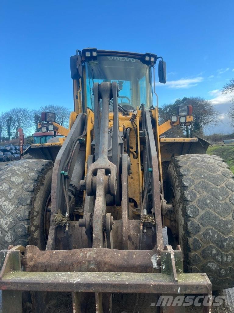 Volvo L 110 E لوادر بعجل