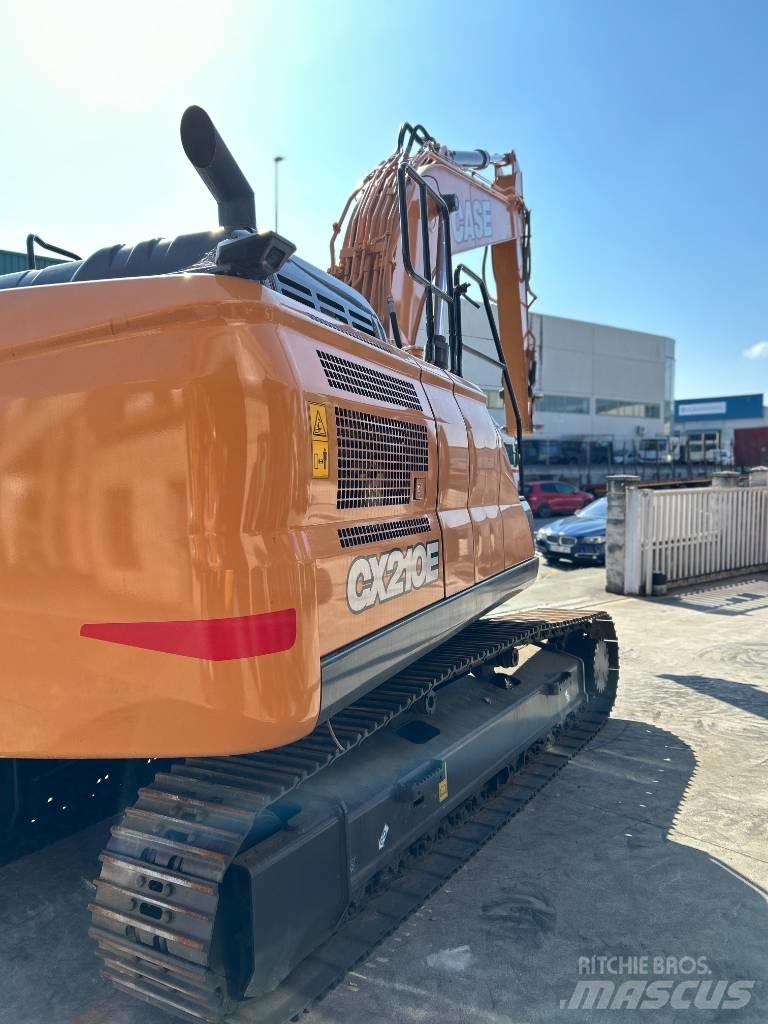 CASE CX 210 E حفارات زحافة