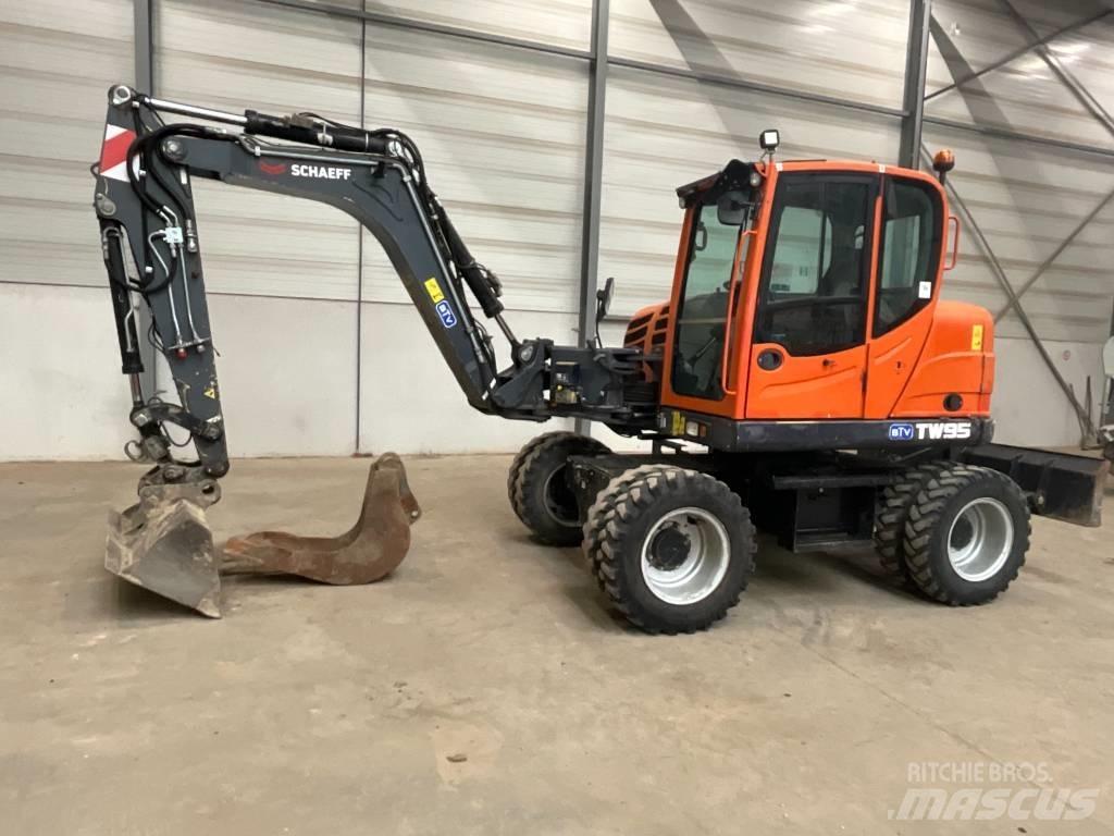 Yanmar TW 95 حفارات بعجل