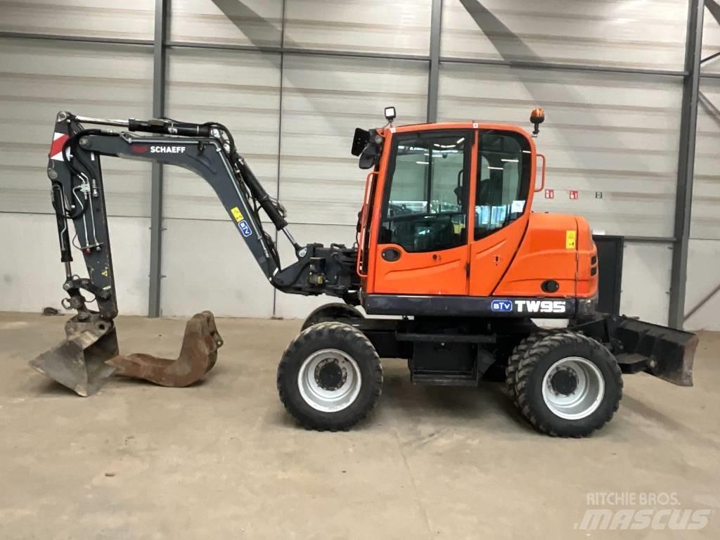 Yanmar TW 95 حفارات بعجل