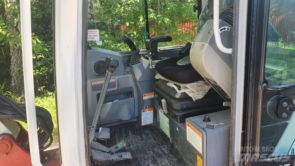 Takeuchi TB235 حفارات صغيرة أقل من 7 طن (حفارات صغيرة)