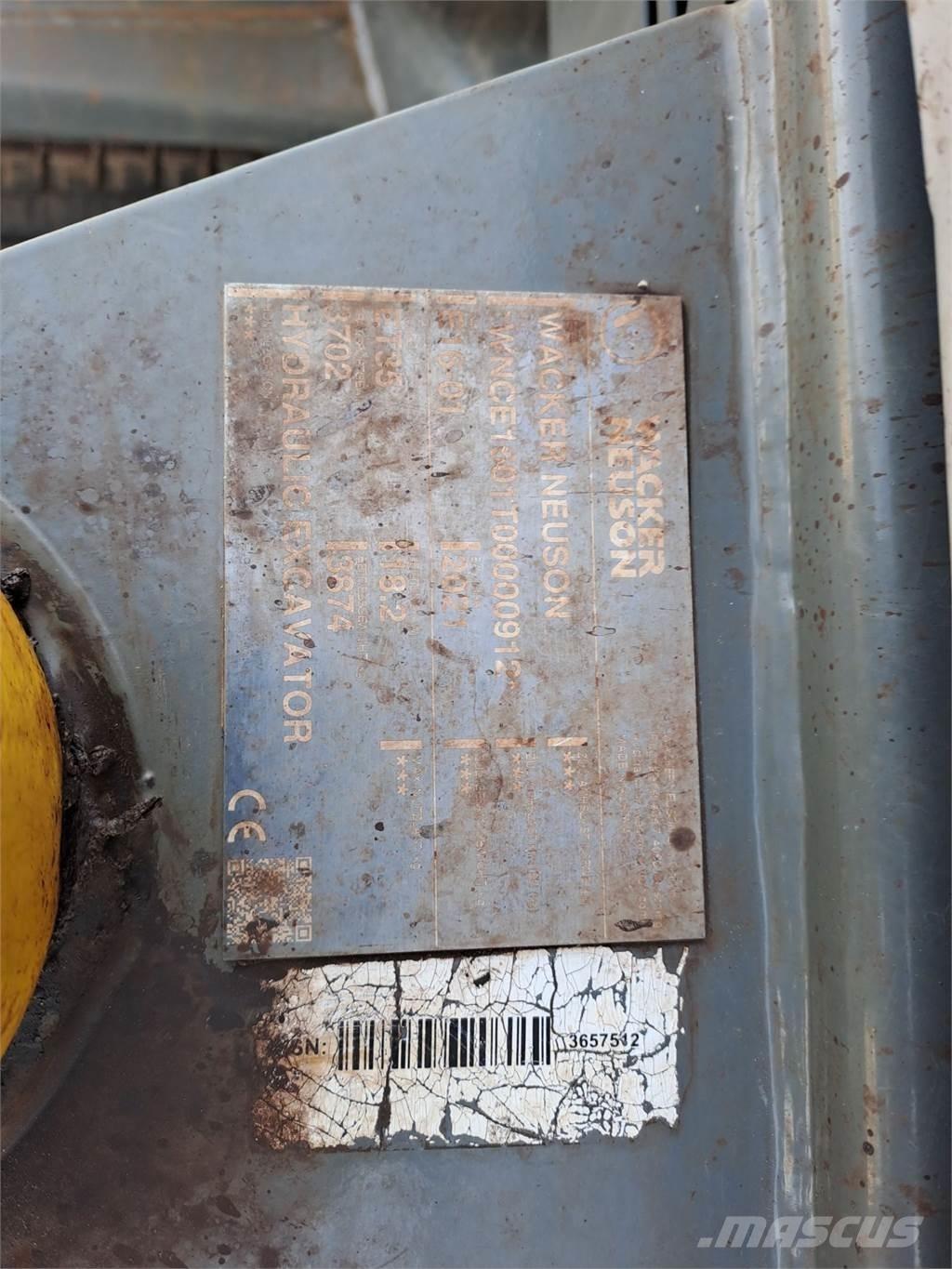 Wacker Neuson ET35 حفارات زحافة