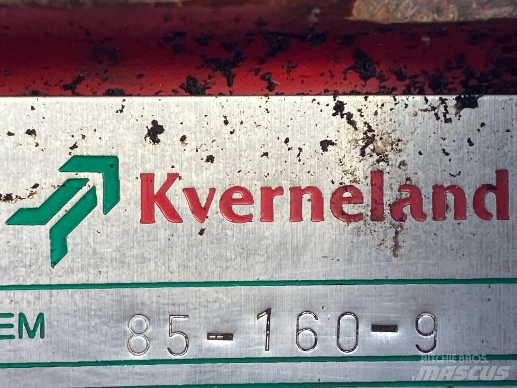 Kverneland EM85 محاريث عكسية