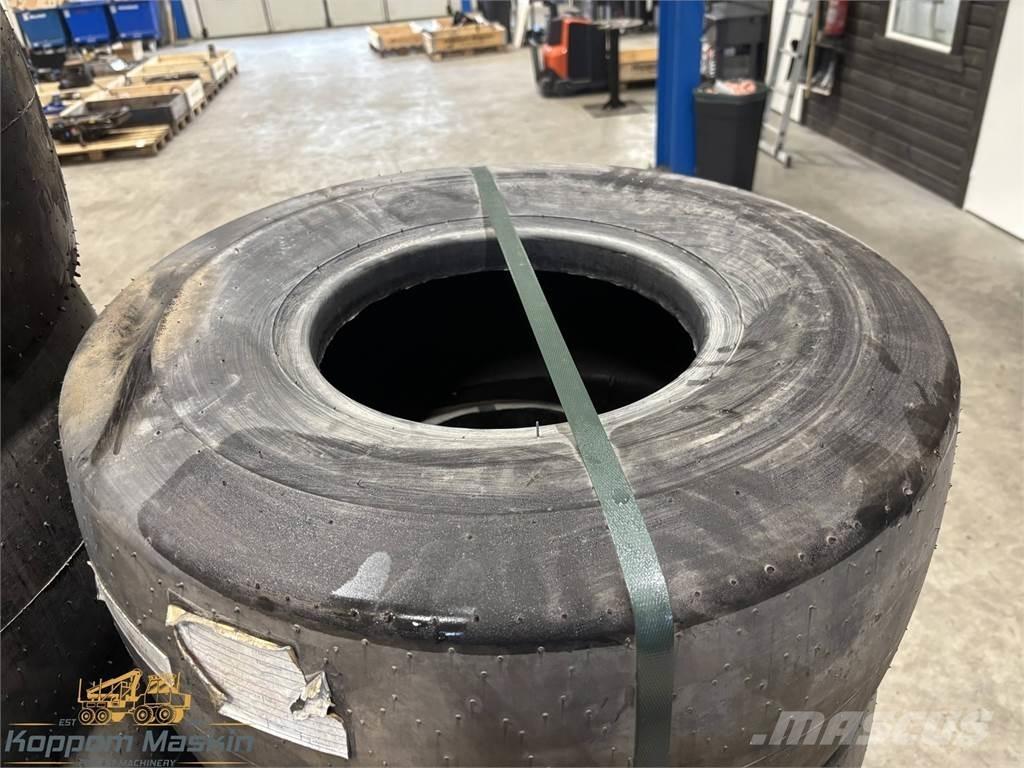 Rottne EGS 26x12 الإطارات والعجلات والحافات