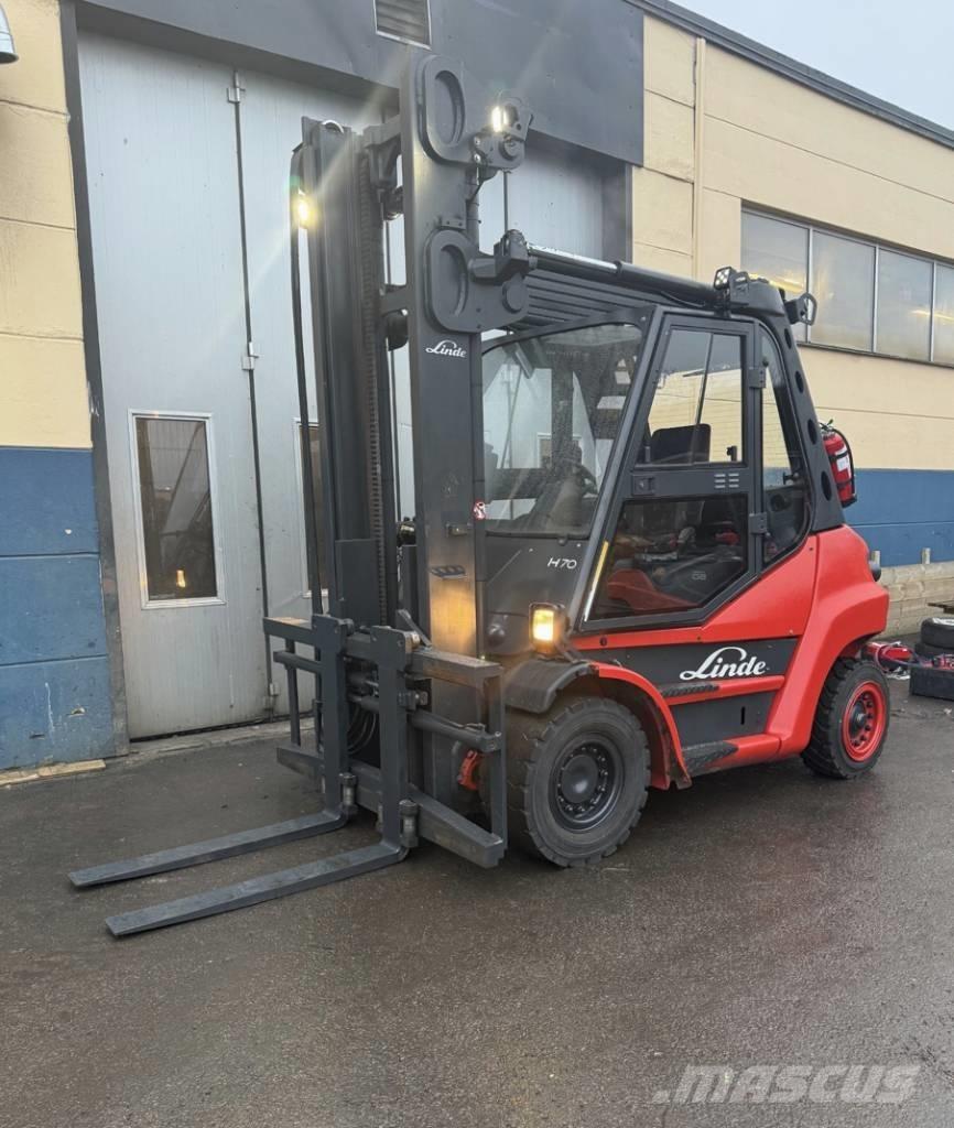 Linde truck H70D شاحنات الديزل