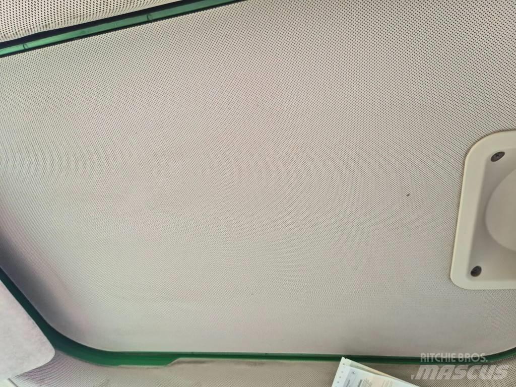 John Deere 6130 الجرارات