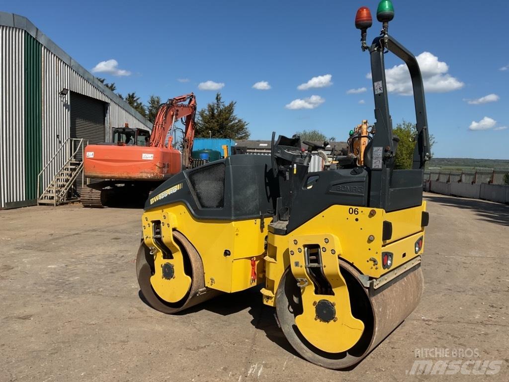 Bomag BW 138 AD-5 مداحل ثنائية الاسطوانة