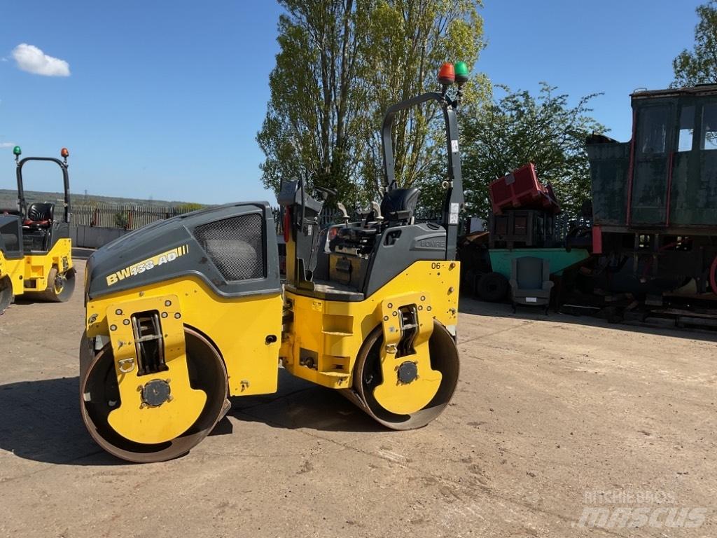 Bomag BW 138 AD-5 مداحل ثنائية الاسطوانة