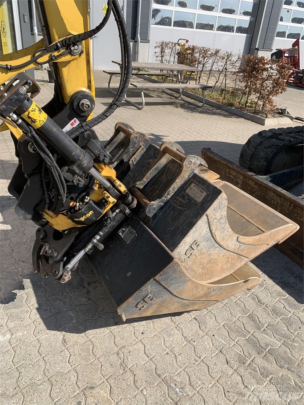 Yanmar SV 60 B حفارات صغيرة أقل من 7 طن (حفارات صغيرة)