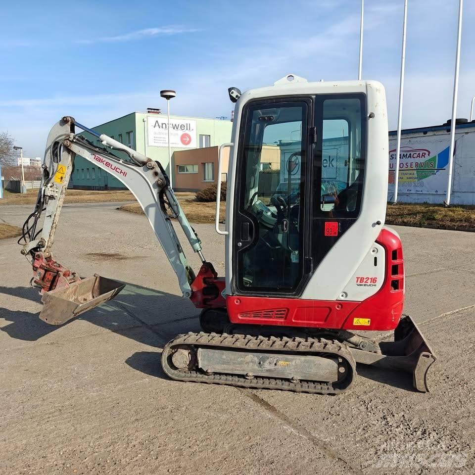 Takeuchi TB 216 حفارات صغيرة أقل من 7 طن (حفارات صغيرة)