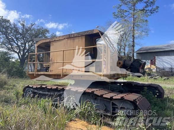 American 7260 رافعات مجنزرة