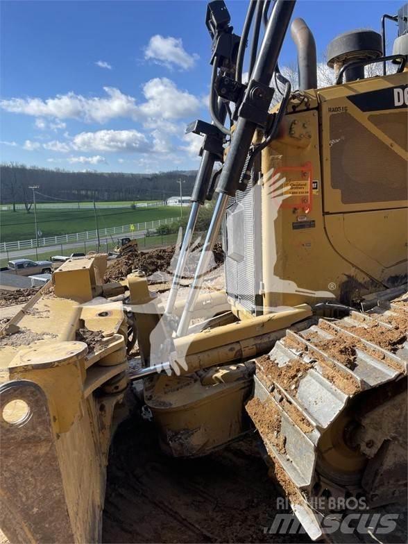 CAT D6T LGP بلدوزرات مجنزرة