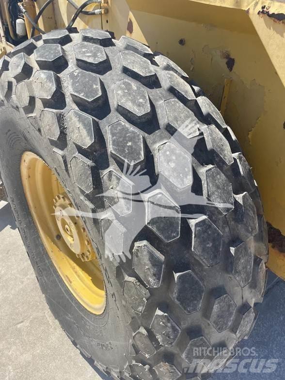 Huber M850A معدات تمهيد الطرق