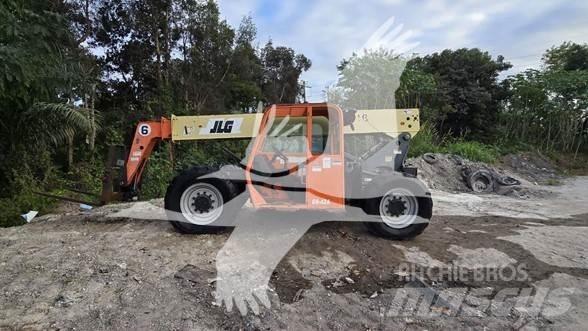 JLG G6-42A مناولات متداخلة