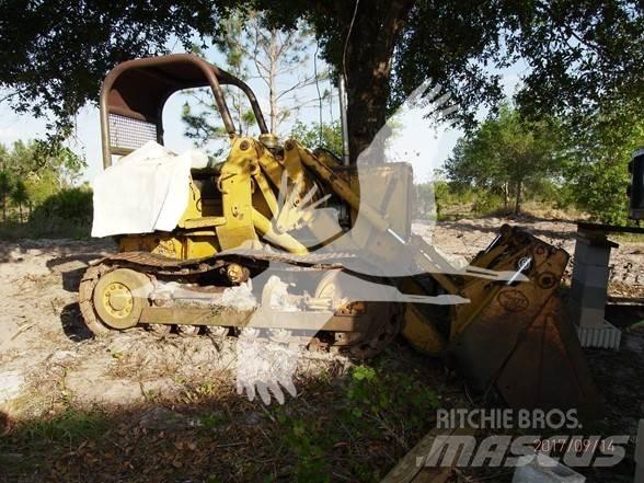 John Deere 450 لوادر زحافة