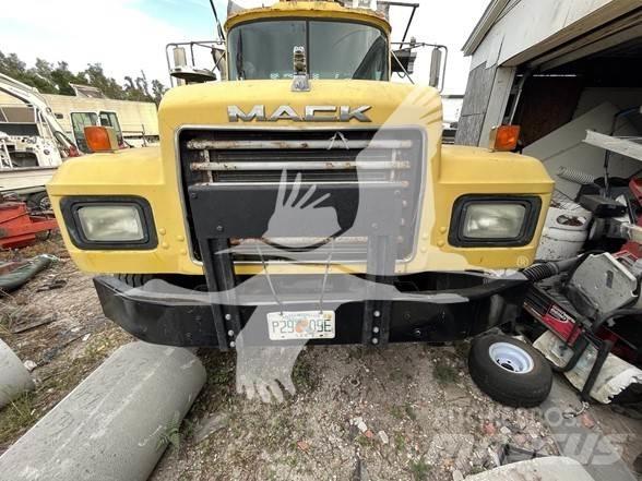 Mack RD688S شاحنات المخلفات