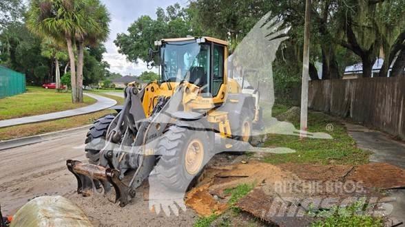 Volvo L70G لوادر بعجل