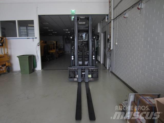 Linde E30H شاحنات ذات رافعات شوكية تعمل بالكهرباء
