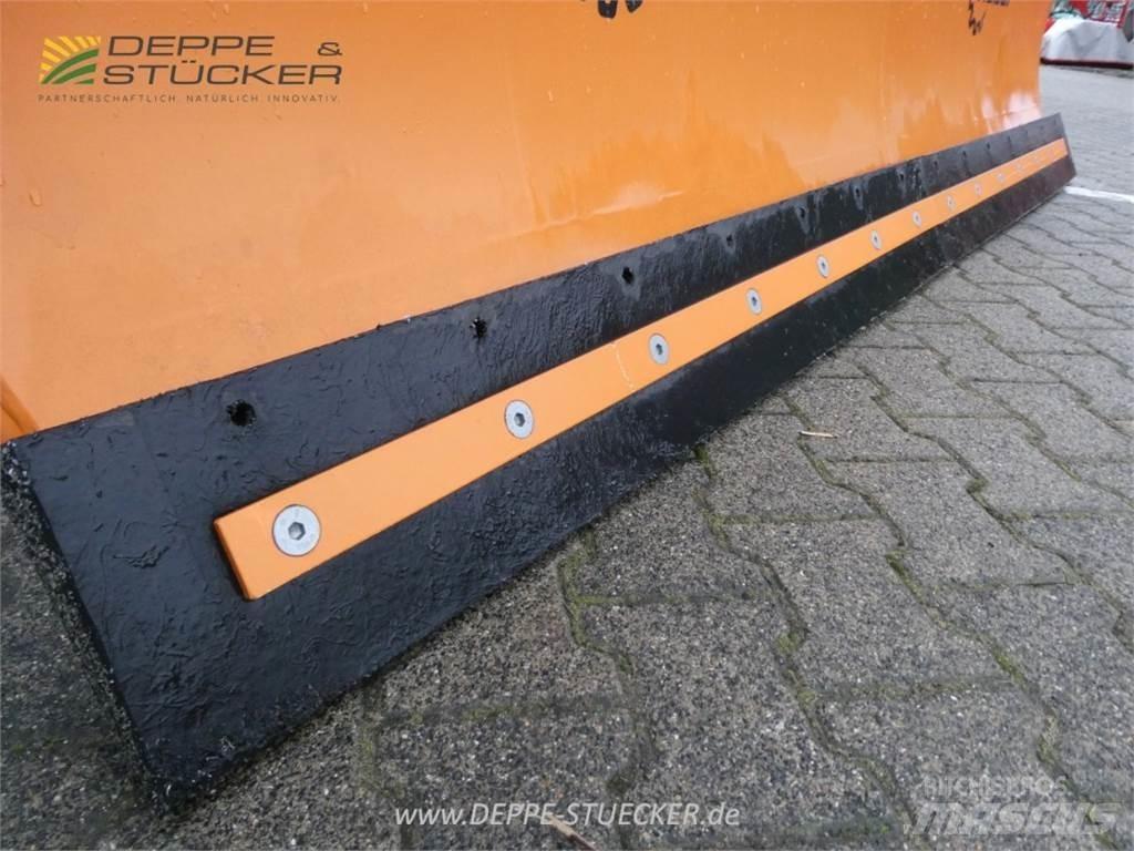 Hauer HSh 2800 حراثات ونصول الجليد