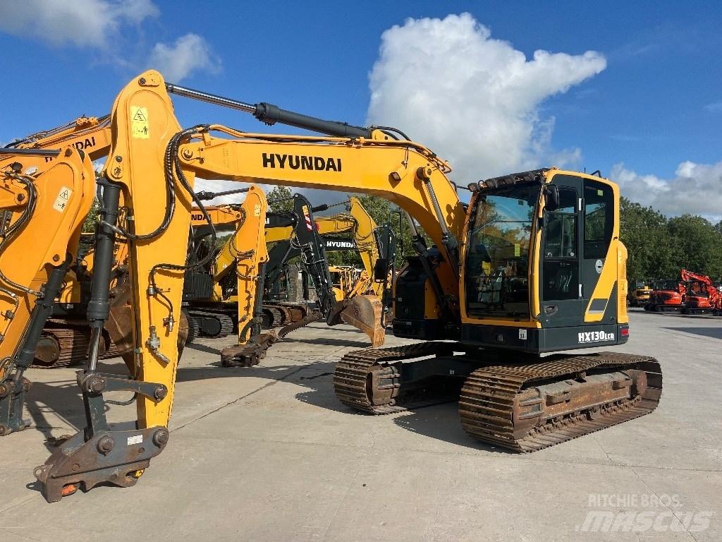 Hyundai HX130LCR حفارات زحافة