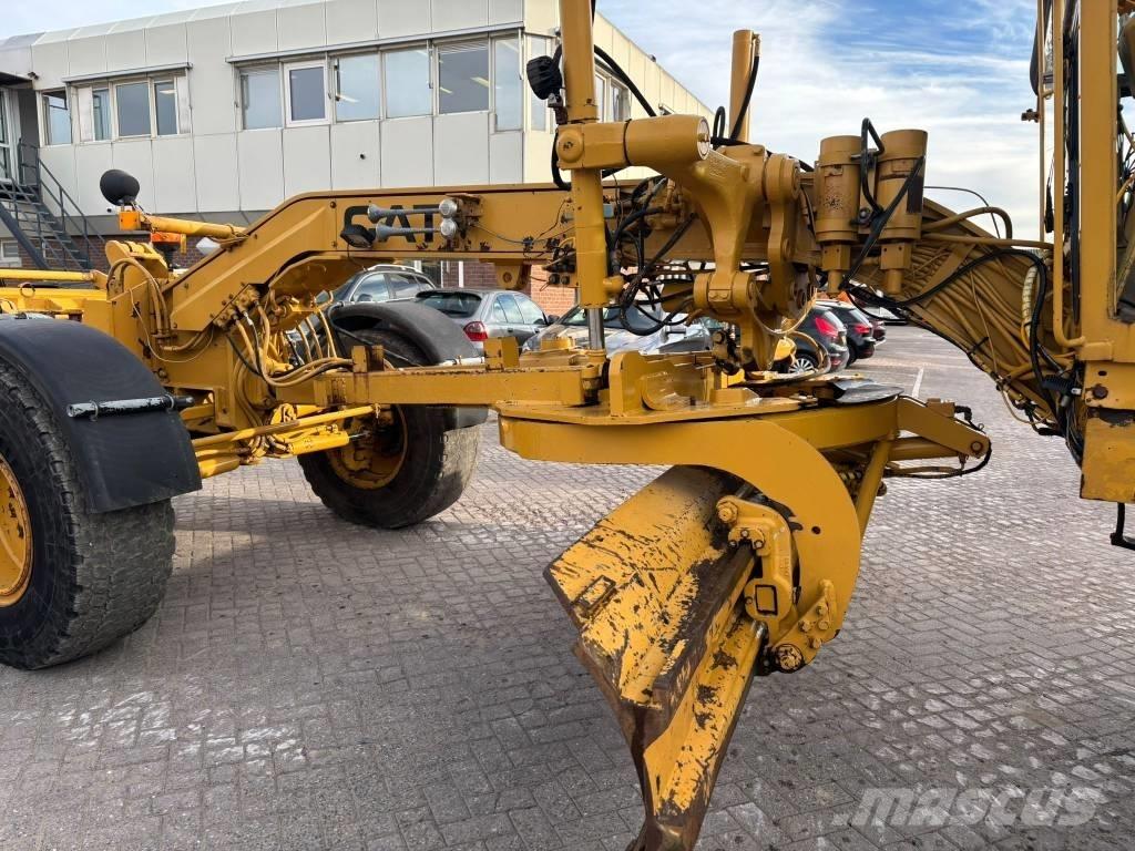 CAT 140 G معدات تمهيد الطرق