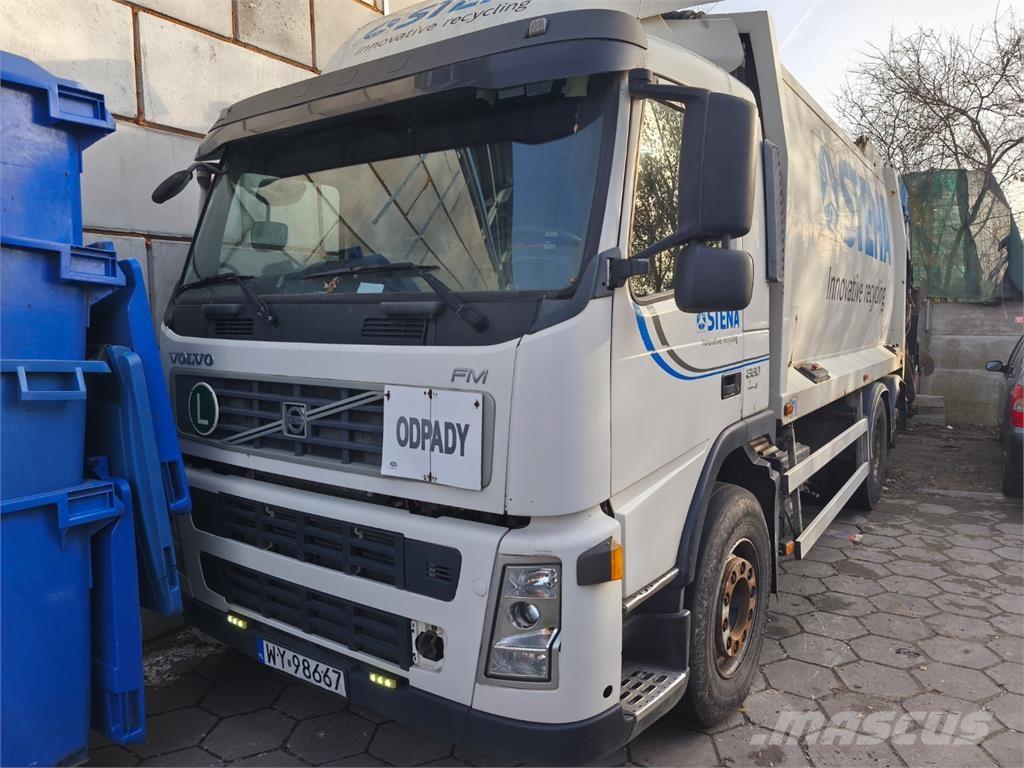 Volvo FM 380 6X2 شاحنات بمقصورة وهيكل