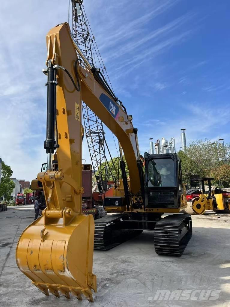 CAT 315 D حفارات زحافة
