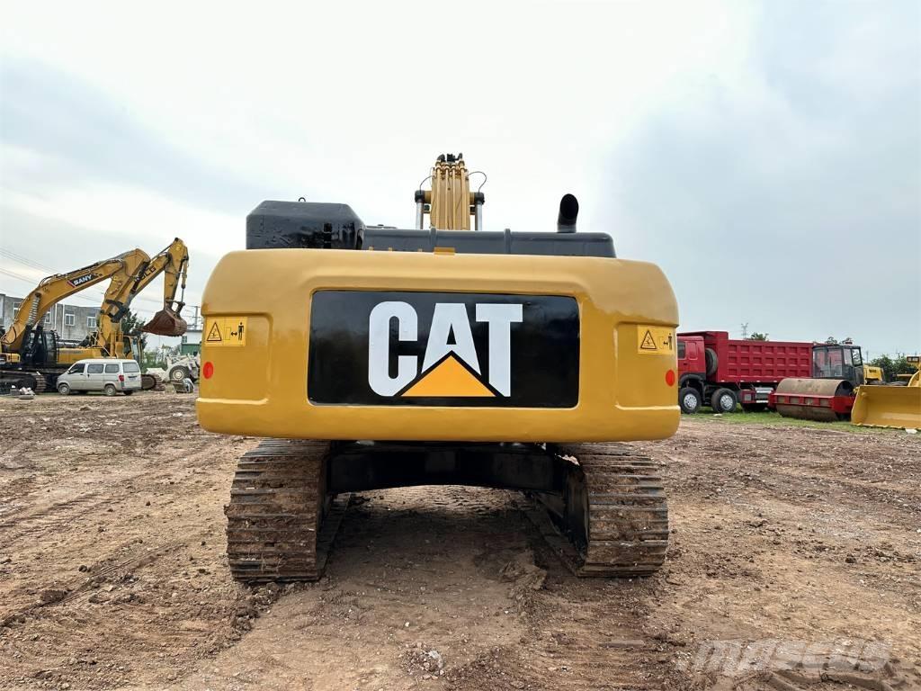 CAT 330 D L حفارات زحافة