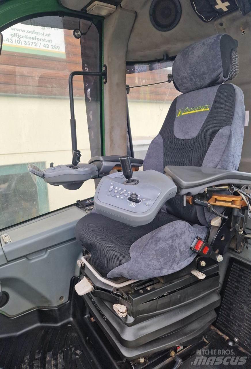 John Deere 1010 E شاحنات