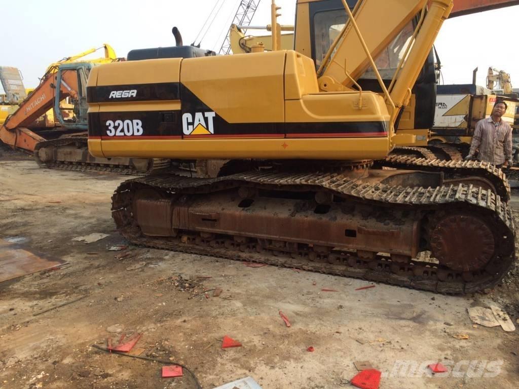 CAT 320 B حفارات زحافة