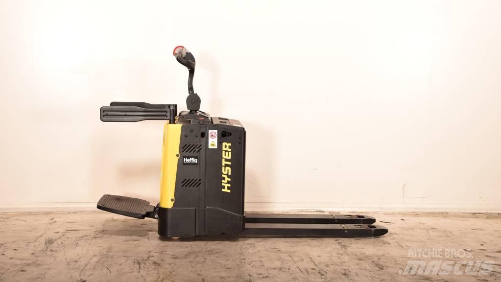 Hyster P 2.0 S رافعة منخفضة المستوى ذات منصة