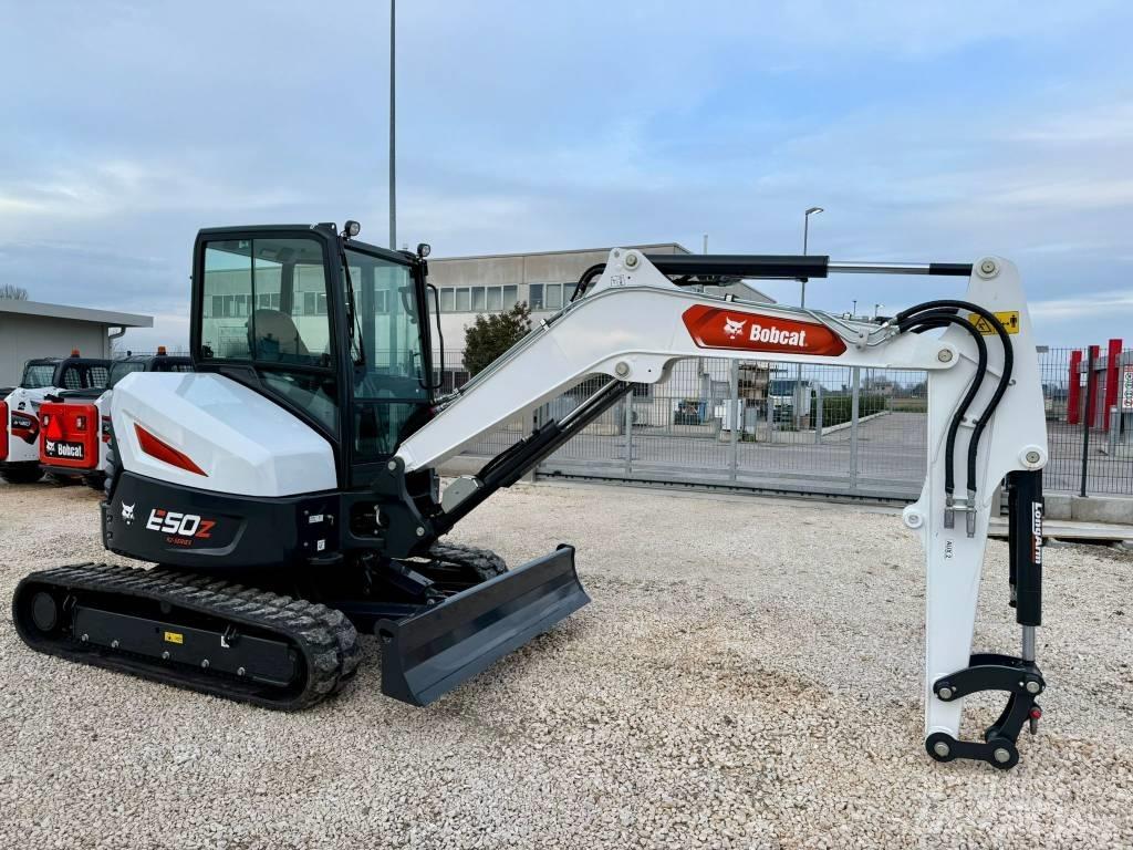 Bobcat E 50 Z NUOVO حفارات زحافة