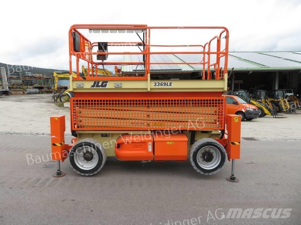 JLG 3369 LE رافعات مقصية الشكل