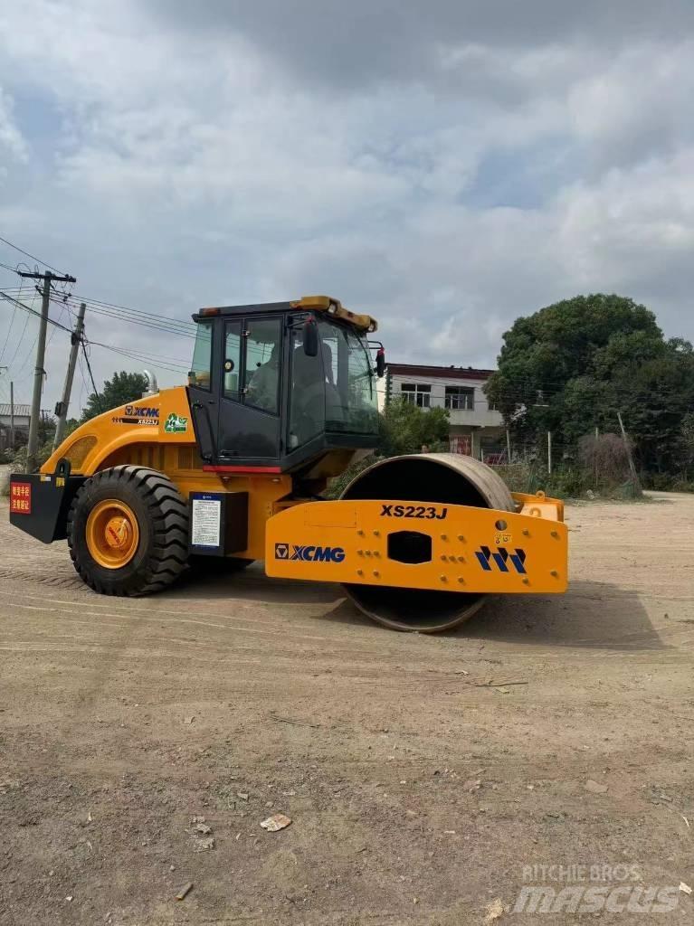 XCMG XS 223 J مداحل أحادية الأسطوانة