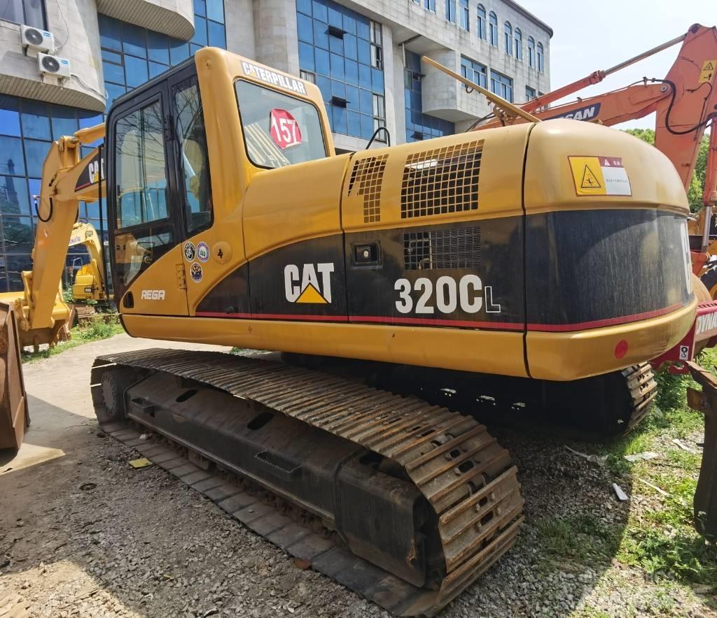 CAT 320 C L حفارات زحافة