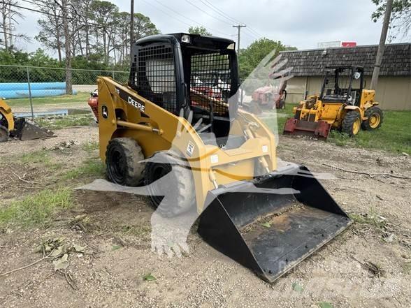 John Deere 315 لوادر انزلاقية التوجيه