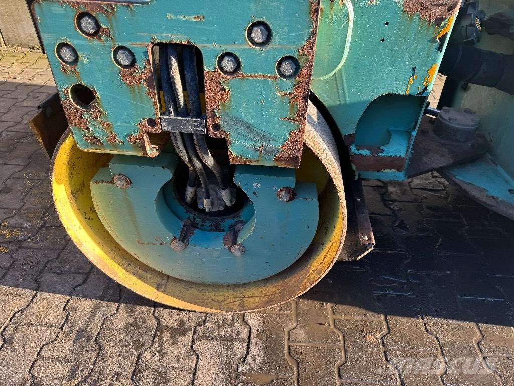 Ammann AV 33-2 مداحل ثنائية الاسطوانة