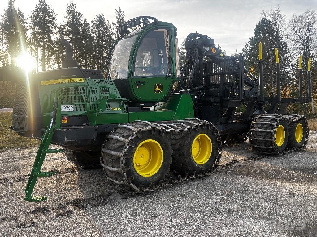 John Deere 1510G شاحنات