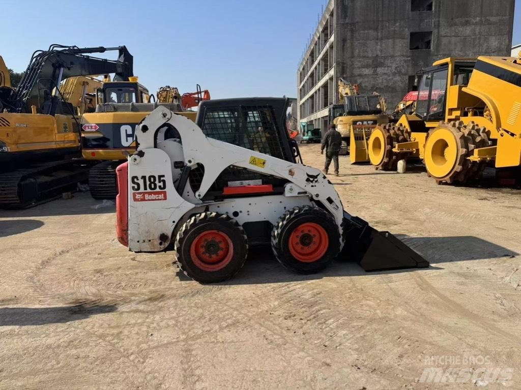 Bobcat S 185 لوادر انزلاقية التوجيه