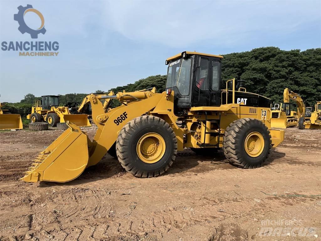 CAT 966 F لوادر بعجل